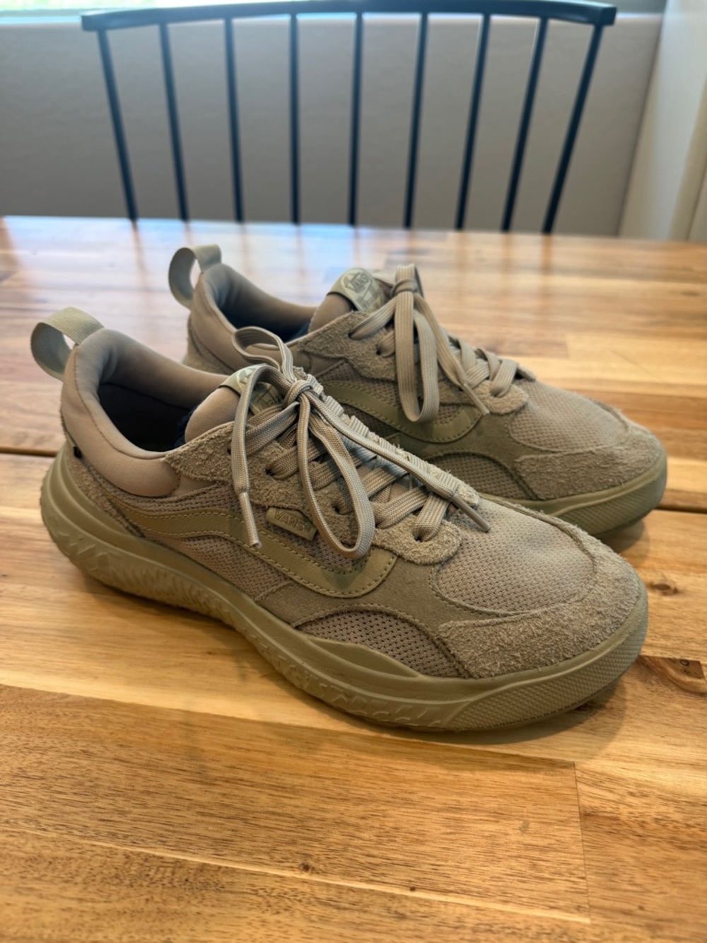 Men's Vans Ultra Range Athletic Sneakers in Olive Tan